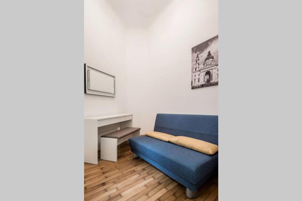 Oktober 6/8 Apartment Budapest Eksteriør billede